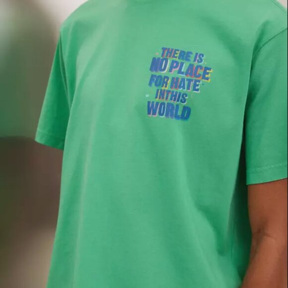 American Eagle Outfitters Pride "No Place For Hate" T-Shirt, Large, NWT - Picture 3 of 6